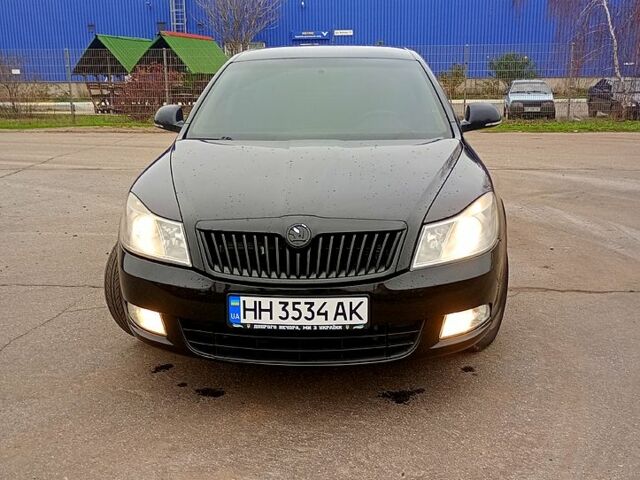 Черный Шкода Октавия, объемом двигателя 1.9 л и пробегом 222 тыс. км за 7700 $, фото 1 на Automoto.ua