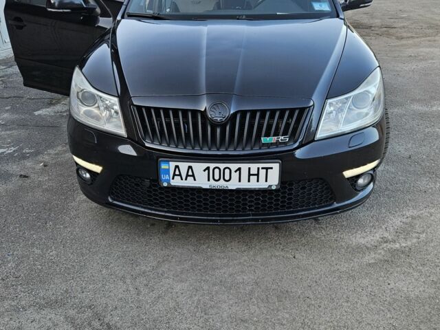 Черный Шкода Октавия, объемом двигателя 2 л и пробегом 253 тыс. км за 10000 $, фото 1 на Automoto.ua