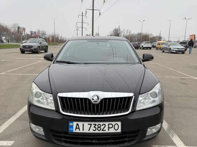 Черный Шкода Октавия, объемом двигателя 1.6 л и пробегом 164 тыс. км за 7500 $, фото 1 на Automoto.ua