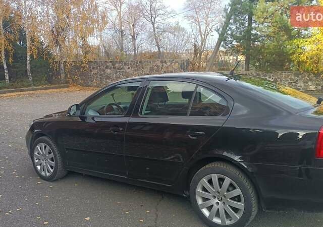 Черный Шкода Октавия, объемом двигателя 1.4 л и пробегом 240 тыс. км за 8200 $, фото 1 на Automoto.ua