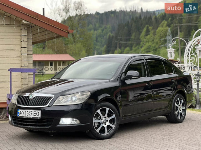 Черный Шкода Октавия, объемом двигателя 1.6 л и пробегом 260 тыс. км за 7500 $, фото 1 на Automoto.ua