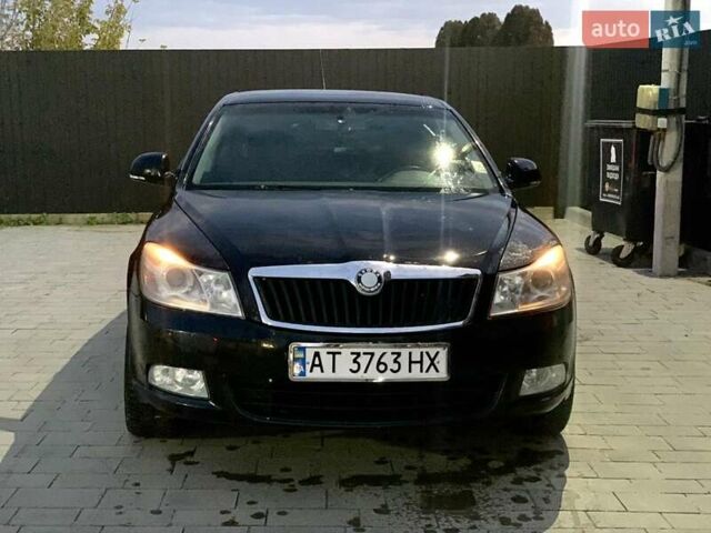 Черный Шкода Октавия, объемом двигателя 1.8 л и пробегом 230 тыс. км за 7500 $, фото 1 на Automoto.ua