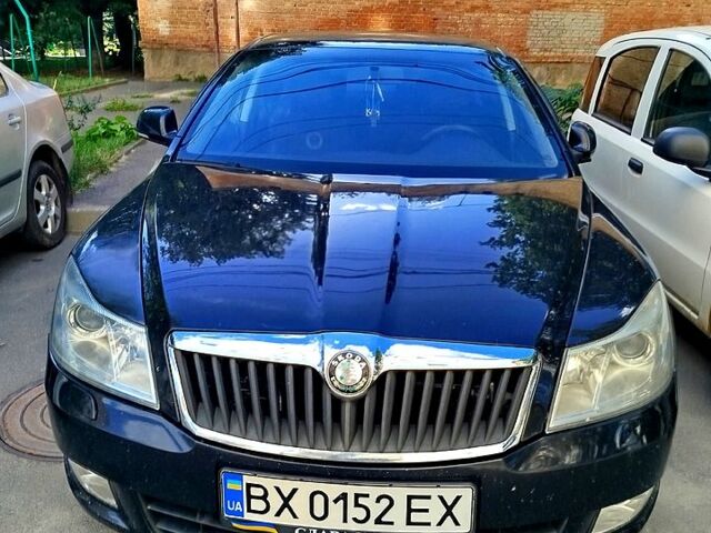 Черный Шкода Октавия, объемом двигателя 1.8 л и пробегом 150 тыс. км за 6800 $, фото 1 на Automoto.ua