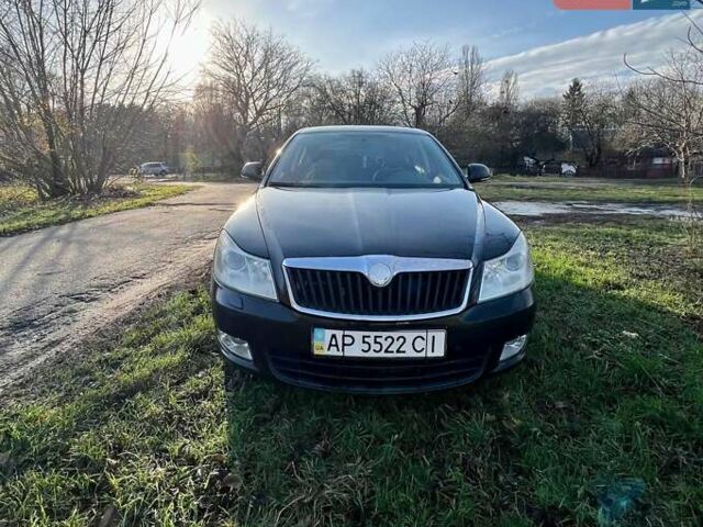 Черный Шкода Октавия, объемом двигателя 1.8 л и пробегом 328 тыс. км за 6500 $, фото 1 на Automoto.ua