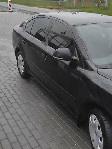 Шкода Октавия 2011 в Ужгороде на Automoto.ua Черный Шкода Октавия, объемом двигателя 1.6 л и пробегом 270 тыс. км за 7200 $, фото 1 на Automoto.ua