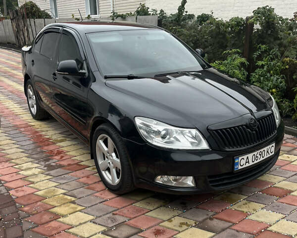 Шкода Октавія 2012 у Тальном на Automoto.ua Чорний Шкода Октавія, об'ємом двигуна 1.8 л та пробігом 325 тис. км за 7300 $, фото 1 на Automoto.ua