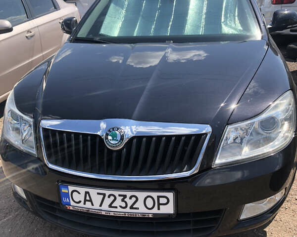 Черный Шкода Октавия, объемом двигателя 1.6 л и пробегом 236 тыс. км за 8500 $, фото 1 на Automoto.ua