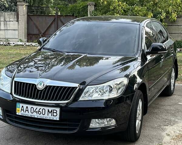 Черный Шкода Октавия, объемом двигателя 1.8 л и пробегом 68 тыс. км за 11600 $, фото 1 на Automoto.ua