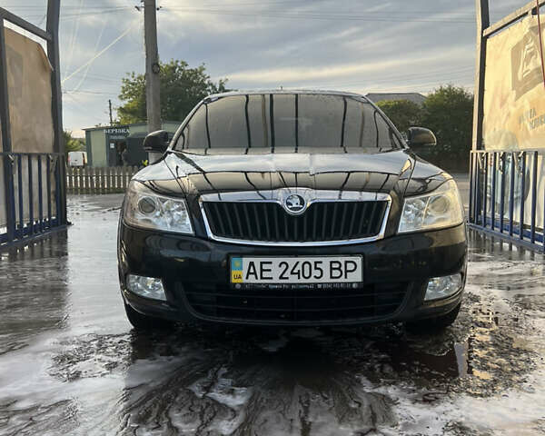 Чорний Шкода Октавія, об'ємом двигуна 1.8 л та пробігом 115 тис. км за 9000 $, фото 1 на Automoto.ua