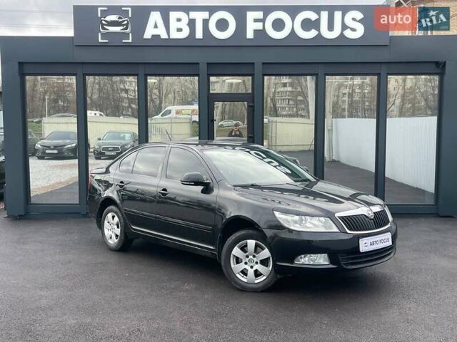 Черный Шкода Октавия, объемом двигателя 1.8 л и пробегом 159 тыс. км за 7990 $, фото 1 на Automoto.ua