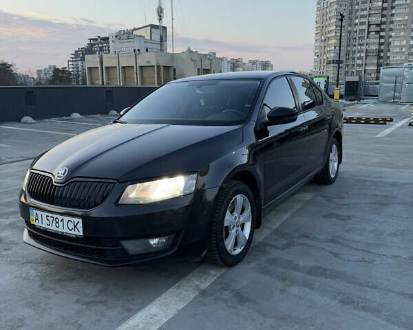 Черный Шкода Октавия, объемом двигателя 1.4 л и пробегом 186 тыс. км за 10000 $, фото 1 на Automoto.ua