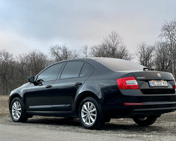 Черный Шкода Октавия, объемом двигателя 1.4 л и пробегом 125 тыс. км за 14500 $, фото 1 на Automoto.ua