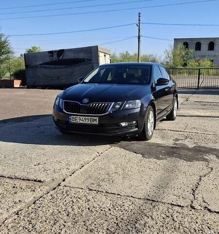 Черный Шкода Октавия, объемом двигателя 1.4 л и пробегом 110 тыс. км за 15800 $, фото 1 на Automoto.ua
