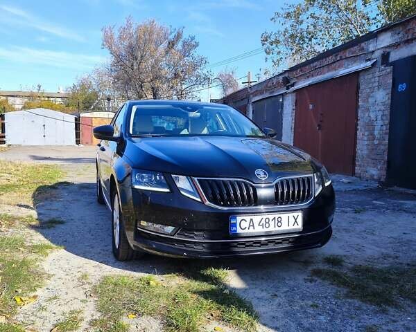 Чорний Шкода Октавія, об'ємом двигуна 1.6 л та пробігом 176 тис. км за 13200 $, фото 1 на Automoto.ua