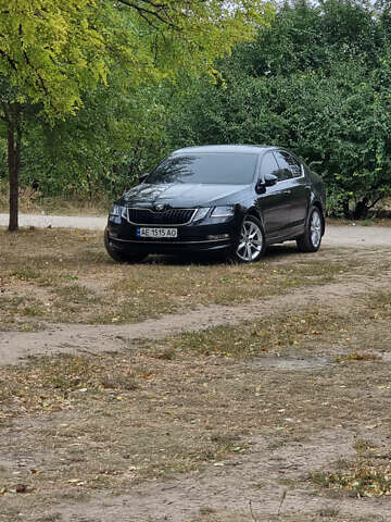 Черный Шкода Октавия, объемом двигателя 1.97 л и пробегом 301 тыс. км за 16500 $, фото 1 на Automoto.ua