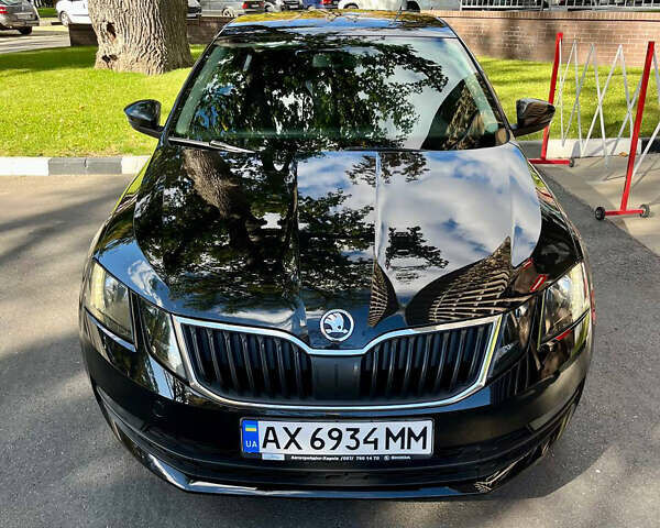 Шкода Октавия 2017 в Харькове на Automoto.ua Черный Шкода Октавия, объемом двигателя 1.8 л и пробегом 122 тыс. км за 15000 $, фото 1 на Automoto.ua