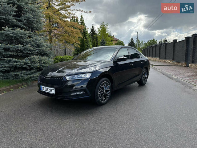 Черный Шкода Октавия, объемом двигателя 1.6 л и пробегом 18 тыс. км за 27500 $, фото 1 на Automoto.ua