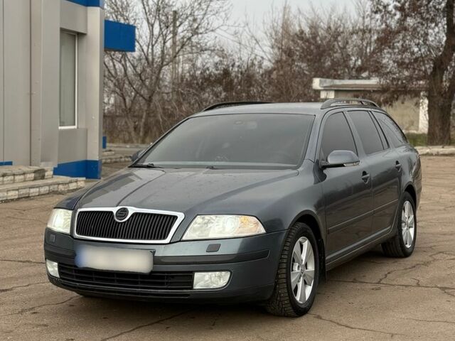 Коричневый Шкода Октавия, объемом двигателя 2 л и пробегом 290 тыс. км за 3150 $, фото 1 на Automoto.ua