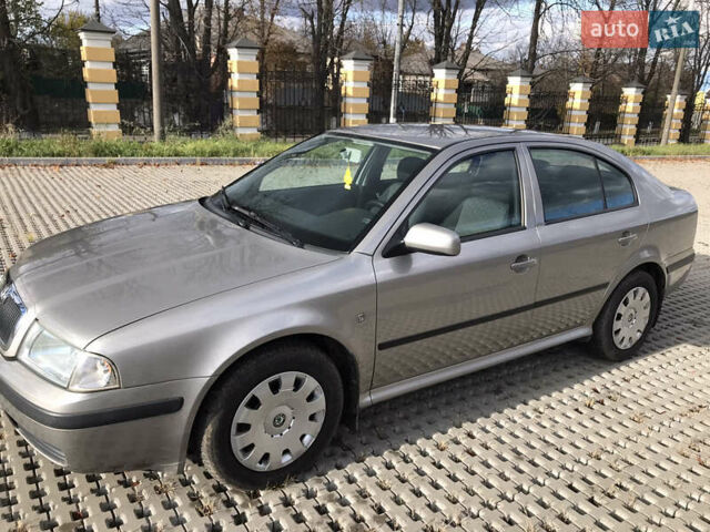 Шкода Октавия 2009 в Тульчине на Automoto.ua Коричневый Шкода Октавия, объемом двигателя 1.6 л и пробегом 231 тыс. км за 5600 $, фото 1 на Automoto.ua