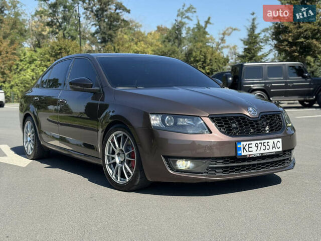 Коричневий Шкода Октавія, об'ємом двигуна 2 л та пробігом 171 тис. км за 17000 $, фото 1 на Automoto.ua