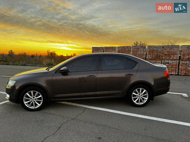 Шкода Октавія 2016 у Кривому Розі на Automoto.ua Коричневий Шкода Октавія, об'ємом двигуна 1.4 л та пробігом 114 тис. км за 13000 $, фото 1 на Automoto.ua