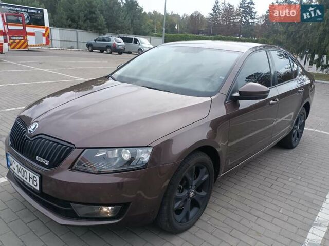 Коричневый Шкода Октавия, объемом двигателя 1.8 л и пробегом 326 тыс. км за 9500 $, фото 1 на Automoto.ua