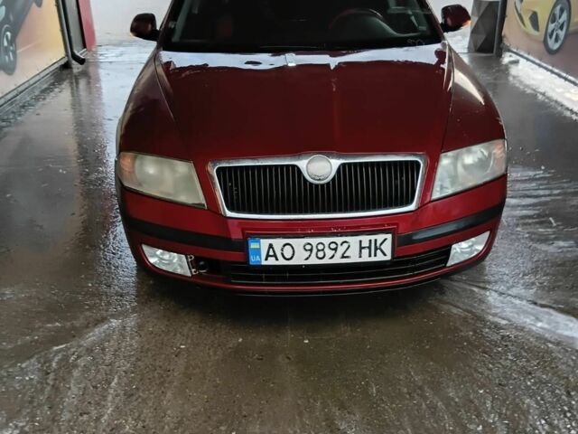 Красный Шкода Октавия, объемом двигателя 2 л и пробегом 300 тыс. км за 2550 $, фото 1 на Automoto.ua