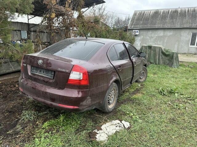 Красный Шкода Октавия, объемом двигателя 1.8 л и пробегом 180 тыс. км за 3000 $, фото 1 на Automoto.ua