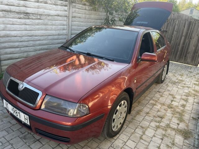 Красный Шкода Октавия, объемом двигателя 1.9 л и пробегом 330 тыс. км за 3784 $, фото 1 на Automoto.ua