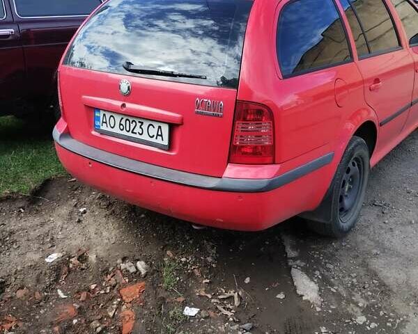 Красный Шкода Октавия, объемом двигателя 1.9 л и пробегом 261 тыс. км за 3800 $, фото 1 на Automoto.ua