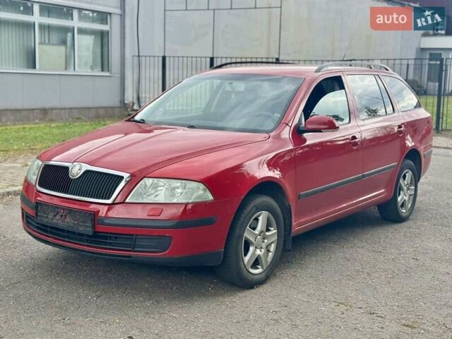 Красный Шкода Октавия, объемом двигателя 1.6 л и пробегом 242 тыс. км за 5500 $, фото 1 на Automoto.ua