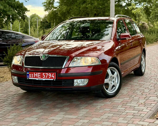 Червоний Шкода Октавія, об'ємом двигуна 1.6 л та пробігом 240 тис. км за 7350 $, фото 1 на Automoto.ua