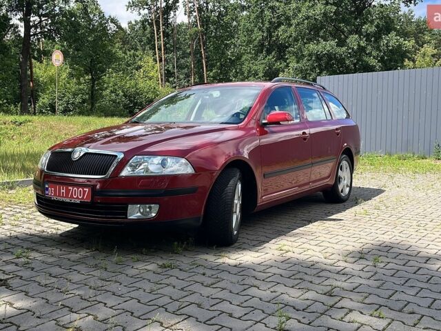 Красный Шкода Октавия, объемом двигателя 1.6 л и пробегом 245 тыс. км за 6200 $, фото 1 на Automoto.ua