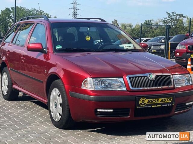 Красный Шкода Октавия, объемом двигателя 1.6 л и пробегом 160 тыс. км за 6500 $, фото 1 на Automoto.ua