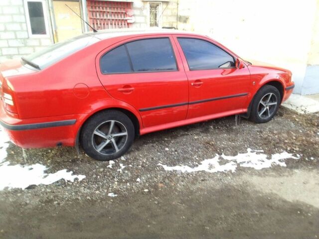 Червоний Шкода Октавія, об'ємом двигуна 1.6 л та пробігом 295 тис. км за 6000 $, фото 1 на Automoto.ua