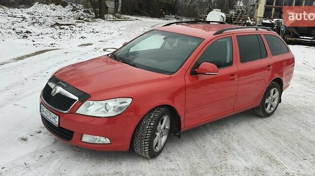 Красный Шкода Октавия, объемом двигателя 1.4 л и пробегом 230 тыс. км за 7200 $, фото 1 на Automoto.ua