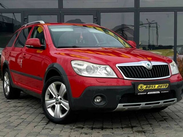 Красный Шкода Октавия, объемом двигателя 1.8 л и пробегом 268 тыс. км за 7800 $, фото 1 на Automoto.ua