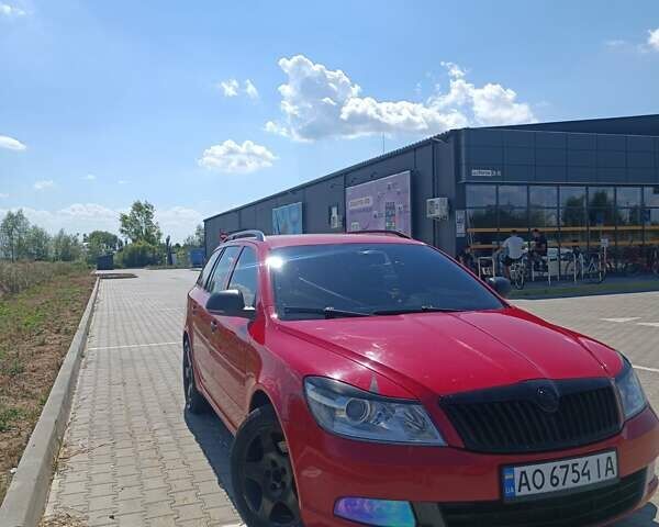 Красный Шкода Октавия, объемом двигателя 1.6 л и пробегом 297 тыс. км за 7200 $, фото 1 на Automoto.ua