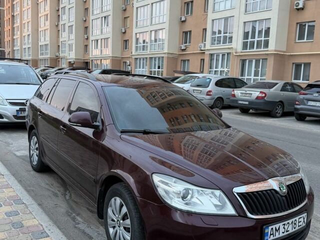 Красный Шкода Октавия, объемом двигателя 1.6 л и пробегом 310 тыс. км за 7200 $, фото 1 на Automoto.ua
