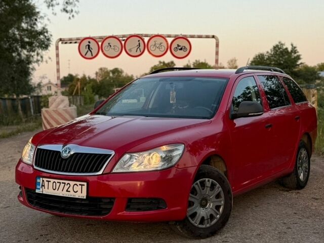 Красный Шкода Октавия, объемом двигателя 1.97 л и пробегом 280 тыс. км за 5999 $, фото 1 на Automoto.ua