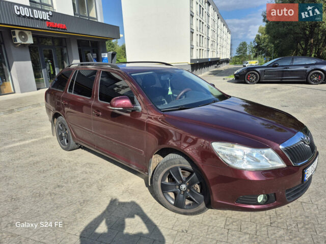 Красный Шкода Октавия, объемом двигателя 1.6 л и пробегом 204 тыс. км за 7500 $, фото 1 на Automoto.ua