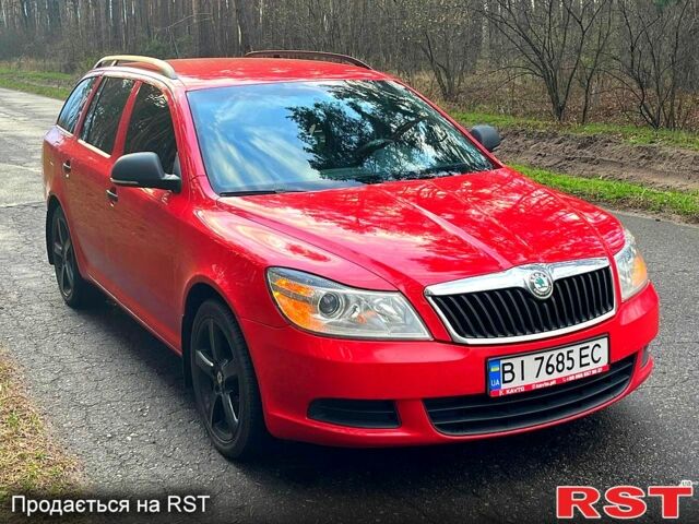 Красный Шкода Октавия, объемом двигателя 2 л и пробегом 212 тыс. км за 8950 $, фото 1 на Automoto.ua