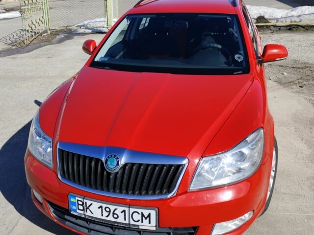 Красный Шкода Октавия, объемом двигателя 1.6 л и пробегом 280 тыс. км за 6800 $, фото 1 на Automoto.ua