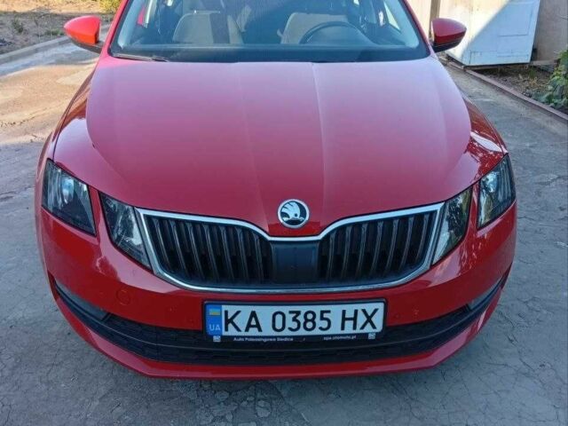Красный Шкода Октавия, объемом двигателя 1.6 л и пробегом 190 тыс. км за 10883 $, фото 1 на Automoto.ua