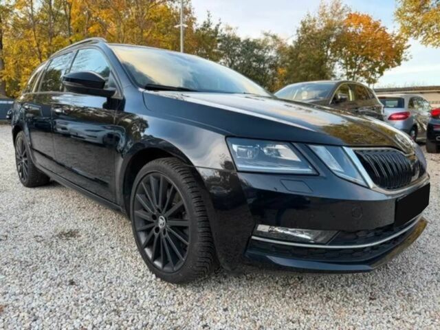 Красный Шкода Октавия, объемом двигателя 1.5 л и пробегом 43 тыс. км за 7500 $, фото 1 на Automoto.ua