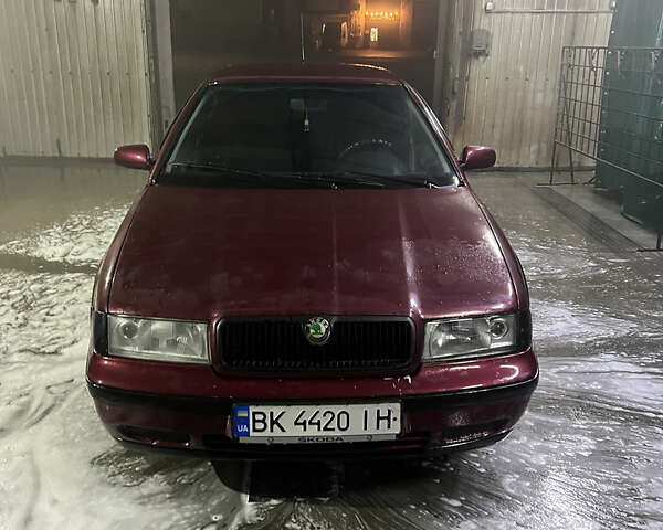 Червоний Шкода Октавія, об'ємом двигуна 1.9 л та пробігом 215 тис. км за 3800 $, фото 1 на Automoto.ua