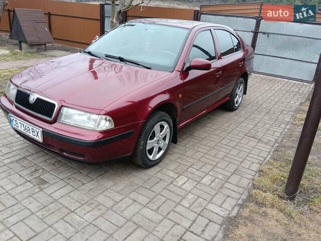 Красный Шкода Октавия, объемом двигателя 1.6 л и пробегом 330 тыс. км за 3600 $, фото 1 на Automoto.ua
