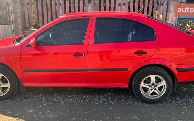 Красный Шкода Октавия, объемом двигателя 1.6 л и пробегом 287 тыс. км за 3200 $, фото 1 на Automoto.ua