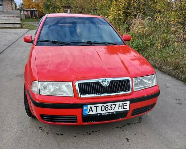 Красный Шкода Октавия, объемом двигателя 2 л и пробегом 384 тыс. км за 3300 $, фото 1 на Automoto.ua