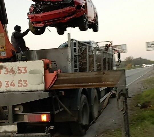 Червоний Шкода Октавія, об'ємом двигуна 0 л та пробігом 380 тис. км за 3000 $, фото 1 на Automoto.ua